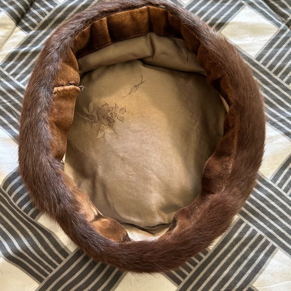 Vintage  1950's Fur Hat - Picture 2 of 4